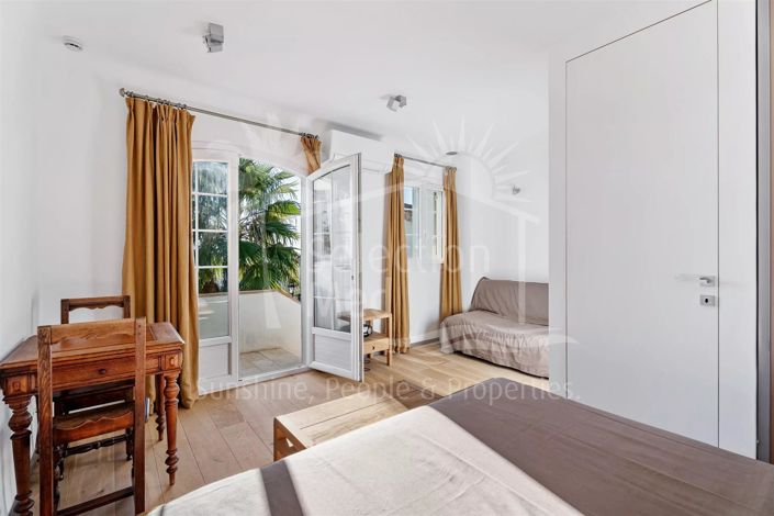 Image No.19-4 Bed House for sale