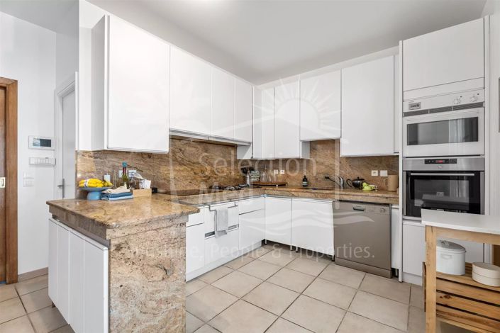 Image No.13-5 Bed House for sale