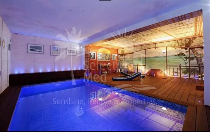 Image No.24-5 Bed House for sale