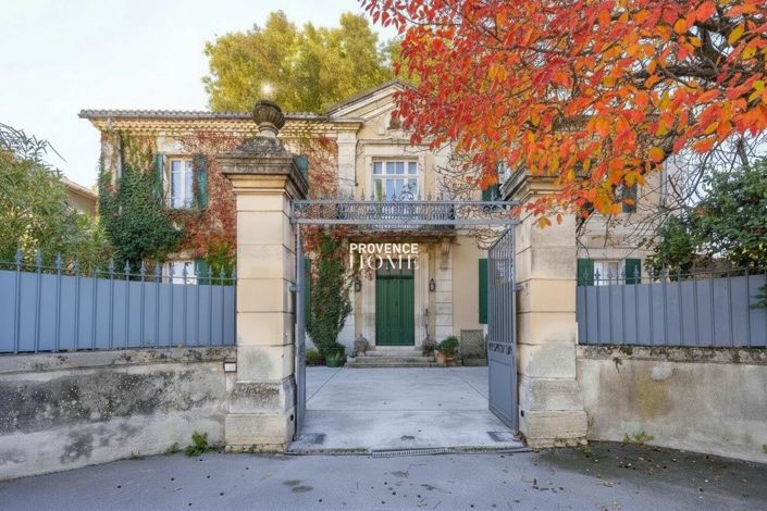 Image No.2-5 Bed Property for sale