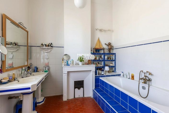 Image No.8-Propriété de 5 chambres à vendre à Le Thor