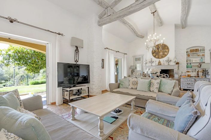 Image No.8-3 Bed House for sale