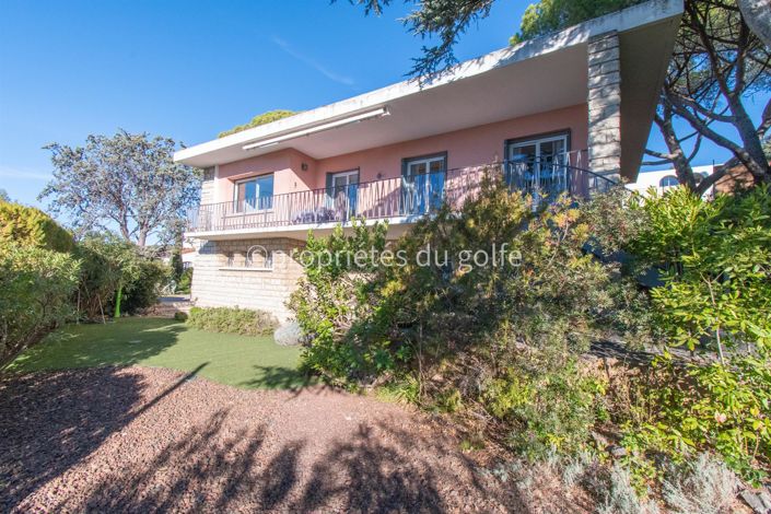 Image No.18-3 Bed House for sale