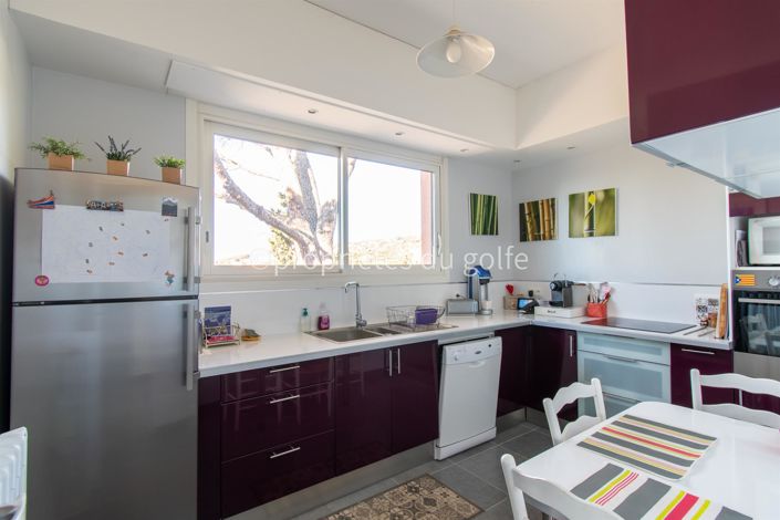 Image No.7-3 Bed House for sale