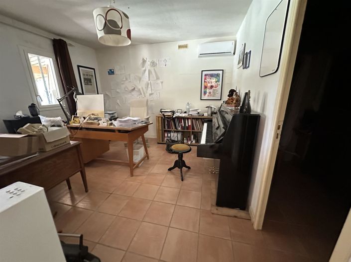 Image No.11-4 Bed House for sale