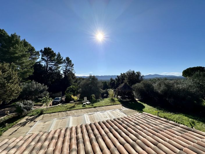 Image No.2-4 Bed House for sale