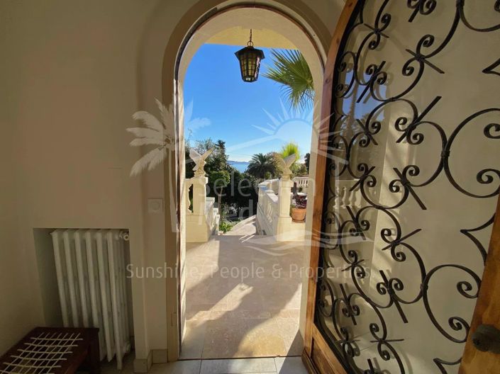 Image No.11-5 Bed House for sale