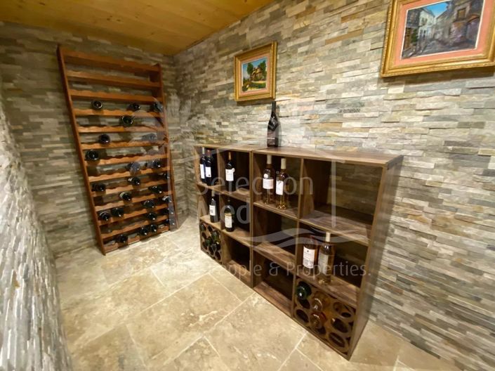 Image No.23-5 Bed House for sale