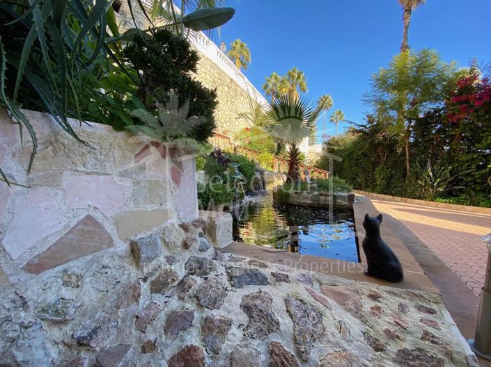 Image No.27-5 Bed House for sale