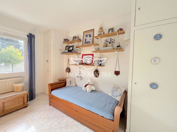 Image No.10-5 Bed House for sale