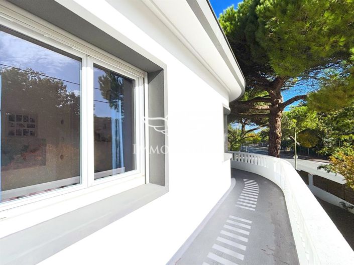 Image No.2-5 Bed House for sale