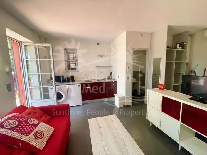 Image No.31-9 Bed House for sale