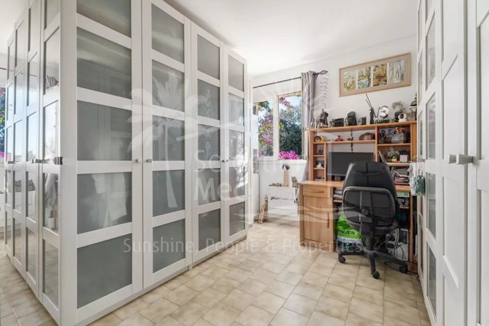 Image No.22-3 Bed House for sale