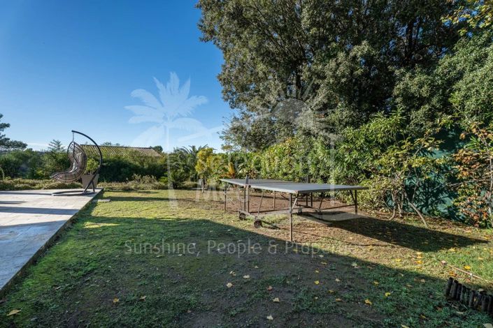 Image No.9-3 Bed House for sale