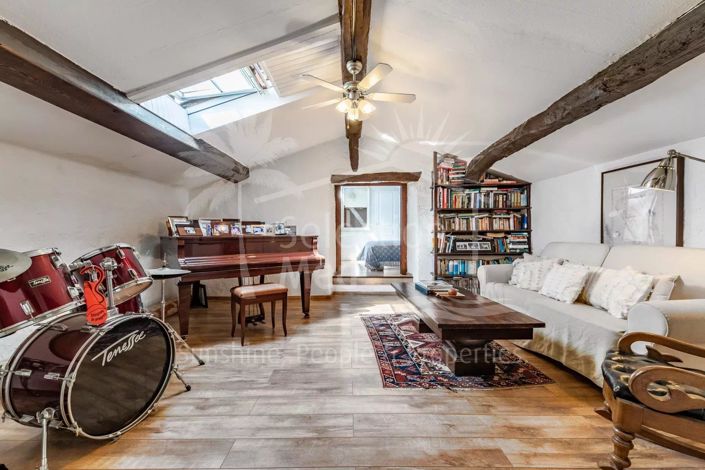 Image No.16-4 Bed House for sale