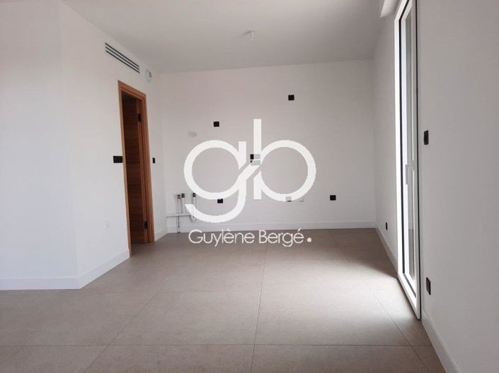 Image No.6-3 Bed Apartment for sale