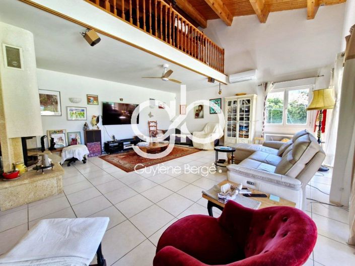 Image No.7-4 Bed House for sale