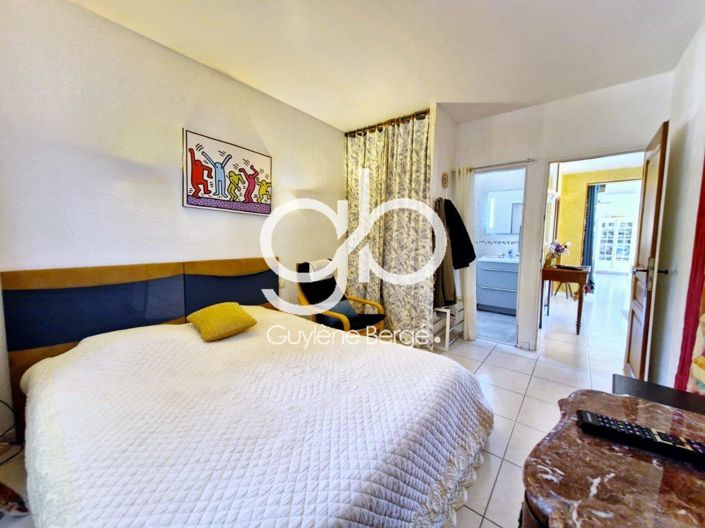 Image No.9-4 Bed House for sale