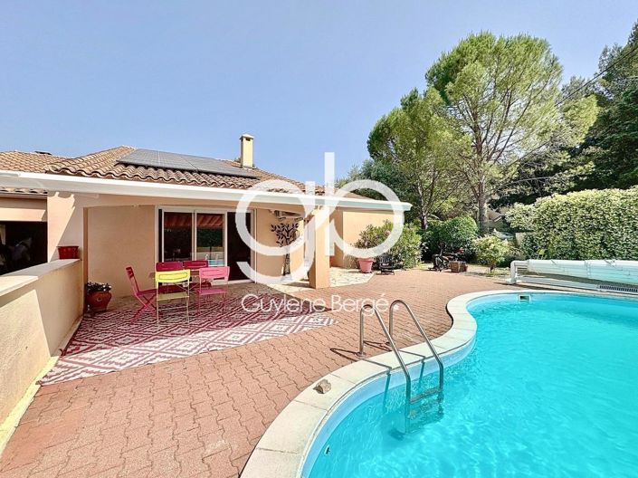 Image No.2-4 Bed House for sale