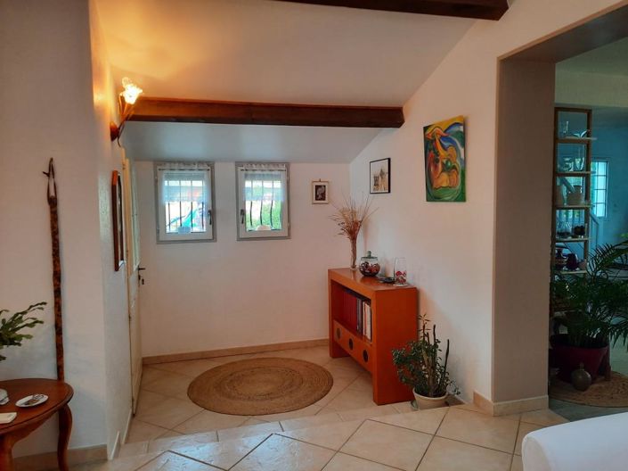 Image No.2-3 Bed House for sale