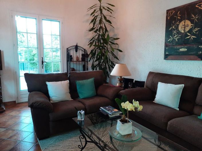 Image No.6-3 Bed House for sale