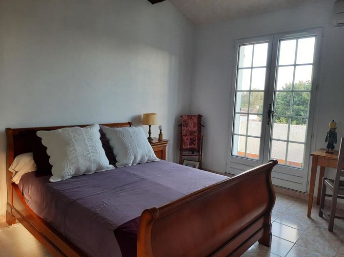 Image No.8-3 Bed House for sale