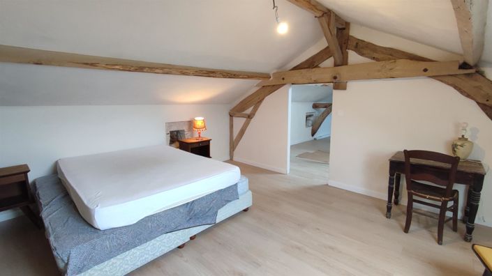 Image No.15-4 Bed House for sale