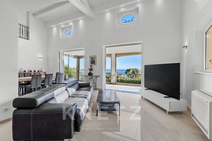 Image No.10-4 Bed House for sale