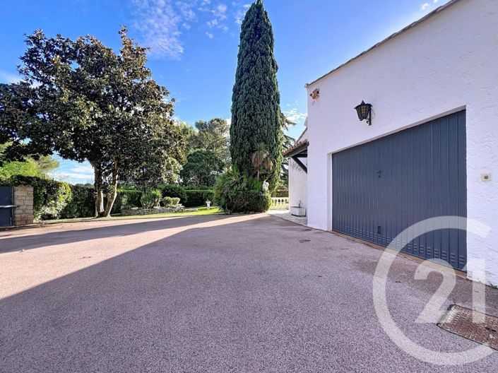 Image No.14-3 Bed House for sale