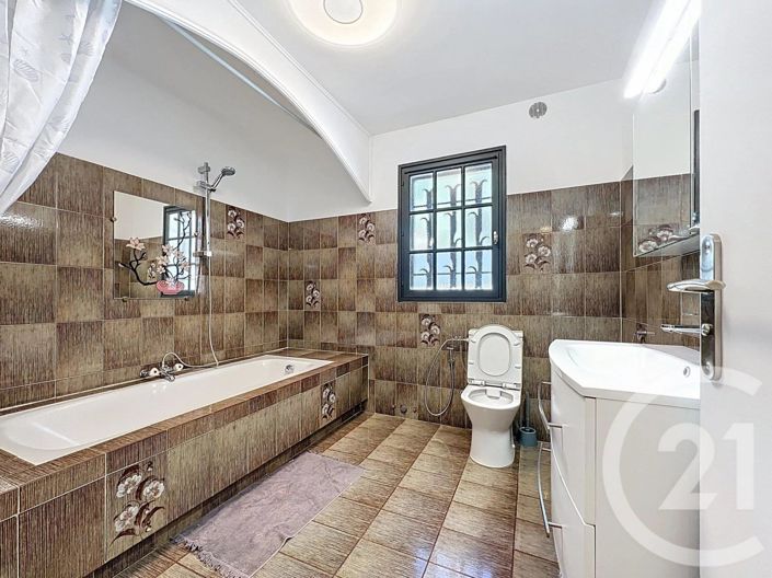 Image No.20-3 Bed House for sale