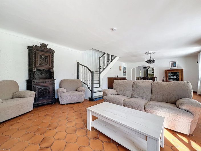 Image No.4-3 Bed House for sale