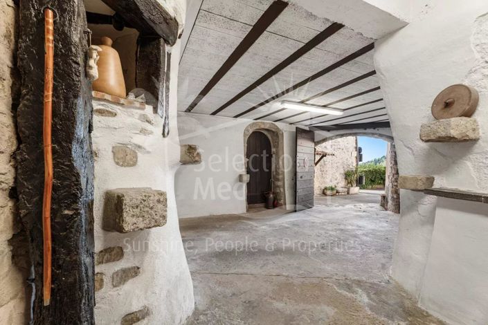 Image No.21-3 Bed Apartment for sale