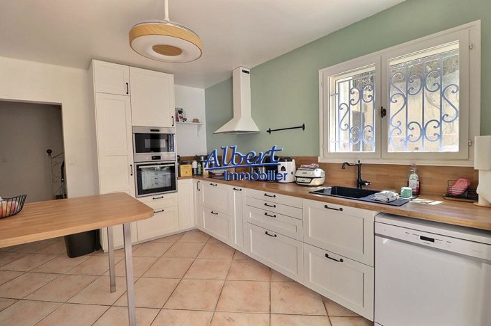 Image No.4-4 Bed House for sale