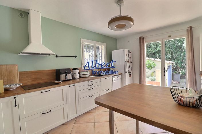 Image No.5-4 Bed House for sale