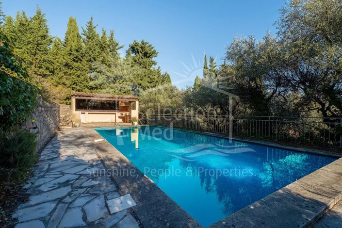 Image No.10-4 Bed House for sale