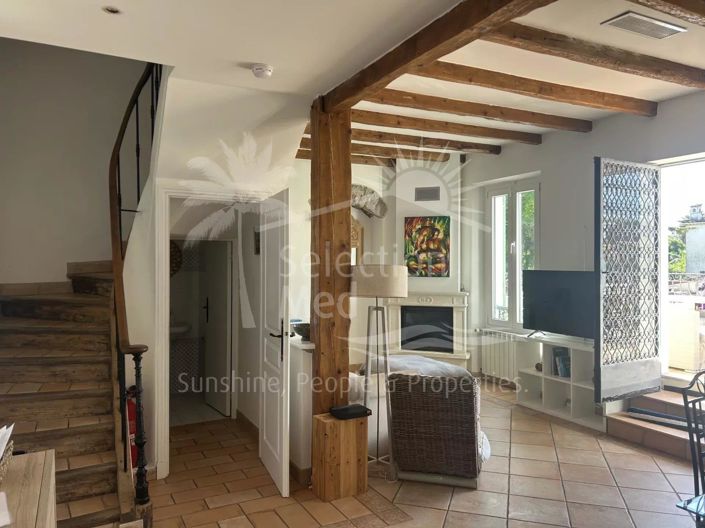 Image No.13-6 Bed House for sale