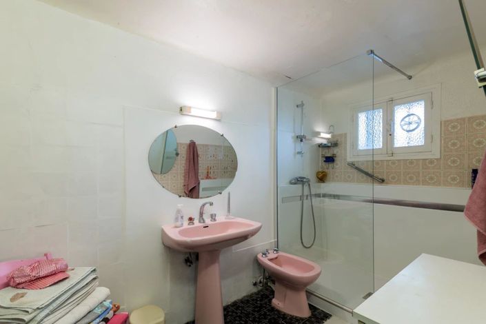 Image No.11-3 Bed House for sale