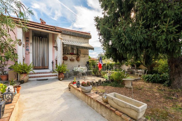 Image No.3-3 Bed House for sale