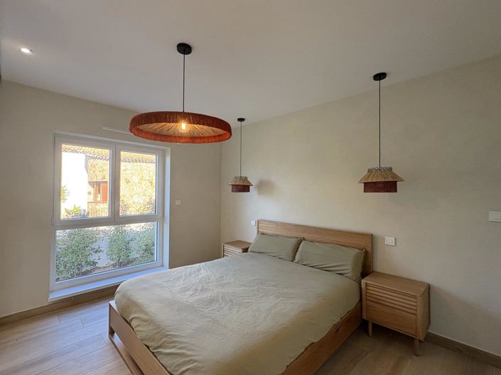 Image No.14-5 Bed House for sale