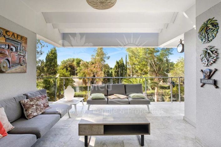 Image No.6-5 Bed House for sale