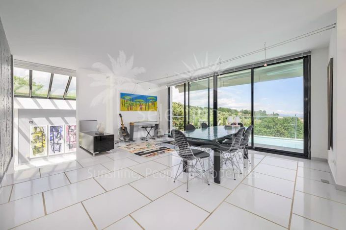 Image No.10-4 Bed House for sale