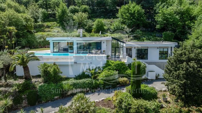 Image No.2-4 Bed House for sale