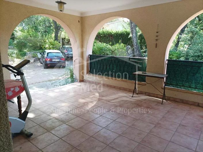 Image No.10-5 Bed House for sale