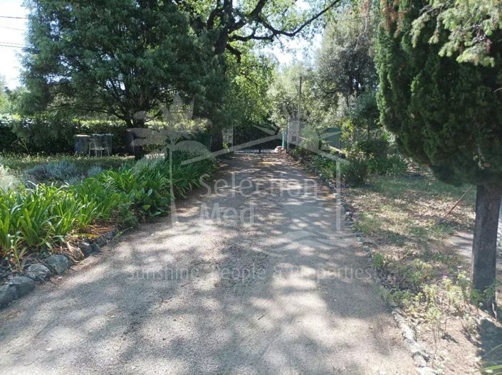 Image No.5-5 Bed House for sale