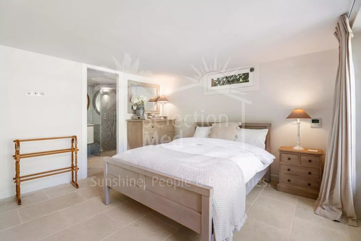 Image No.15-5 Bed House for sale