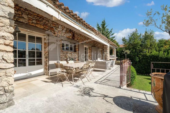 Image No.3-5 Bed House for sale