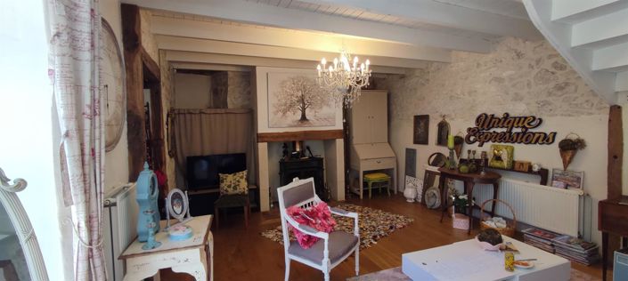 Image No.6-3 Bed House for sale