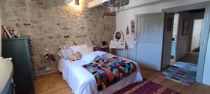 Image No.9-3 Bed House for sale