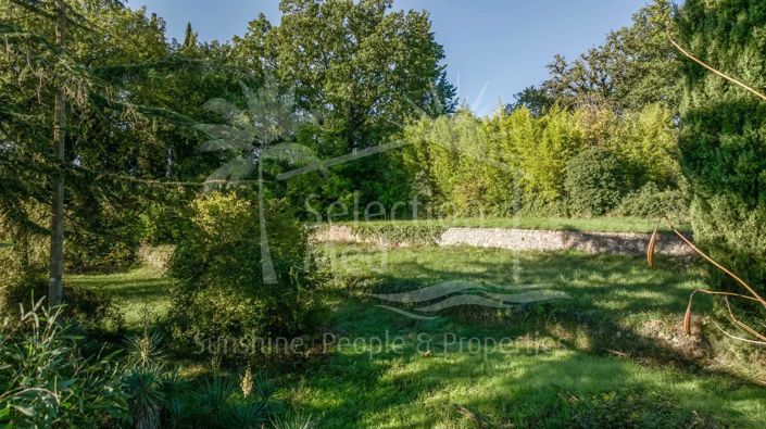 Image No.12-5 Bed House for sale