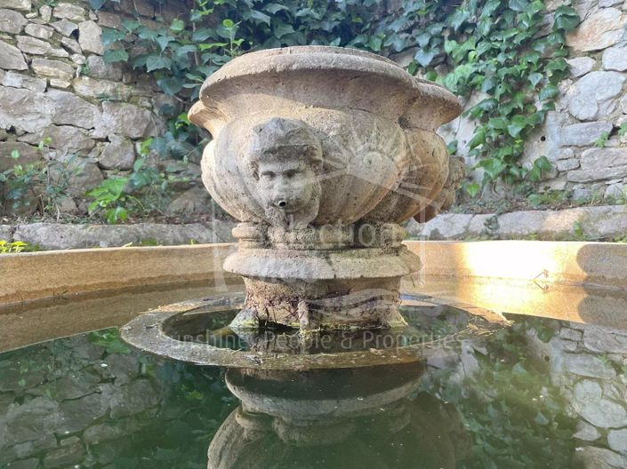 Image No.5-5 Bed House for sale